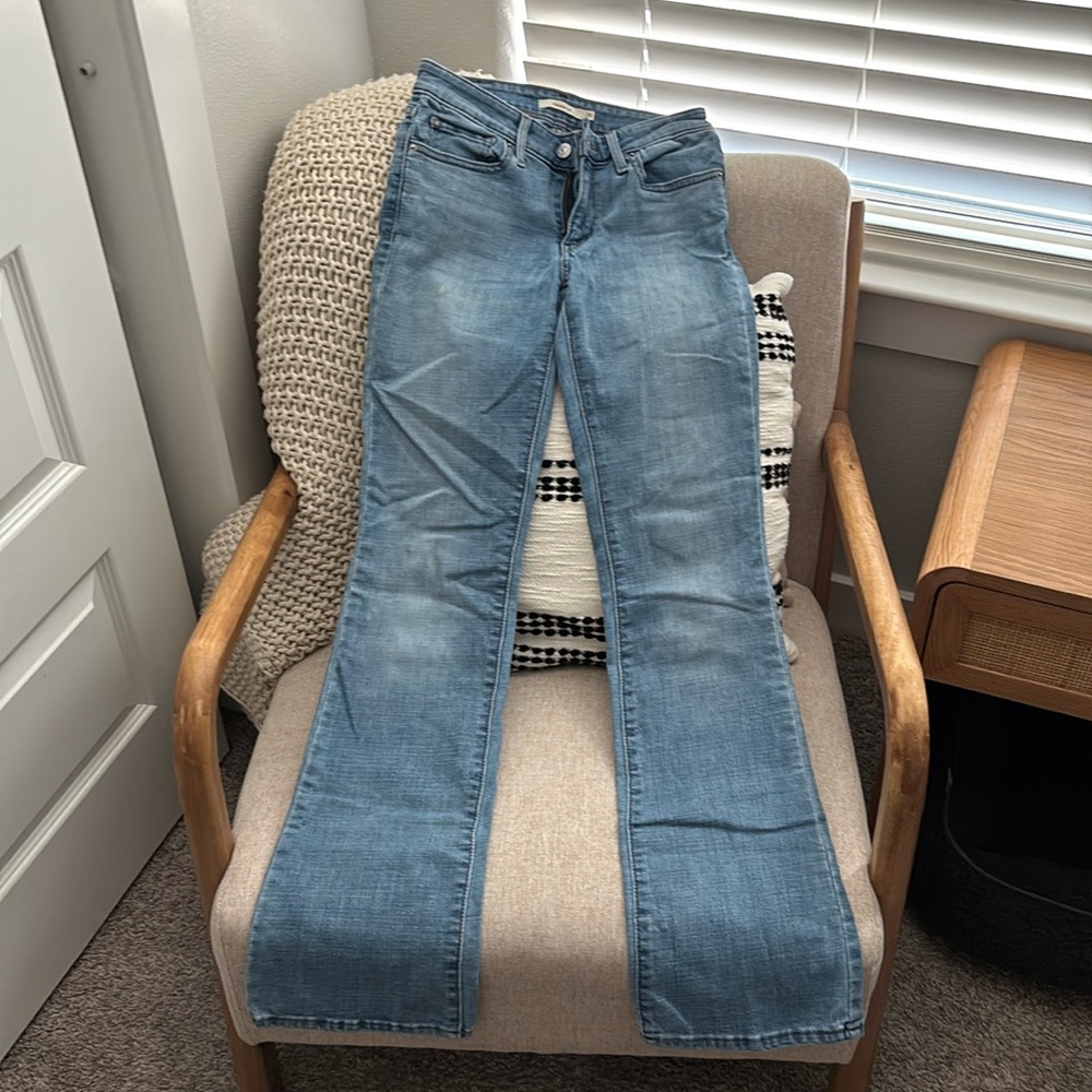715 Bootcut Levi’s Jeans